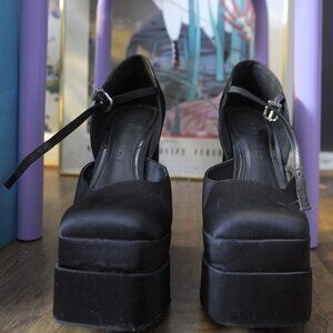 Black Satin Ankle-Strap Gianni Bini Platform Heel 8.5W Retro 90s